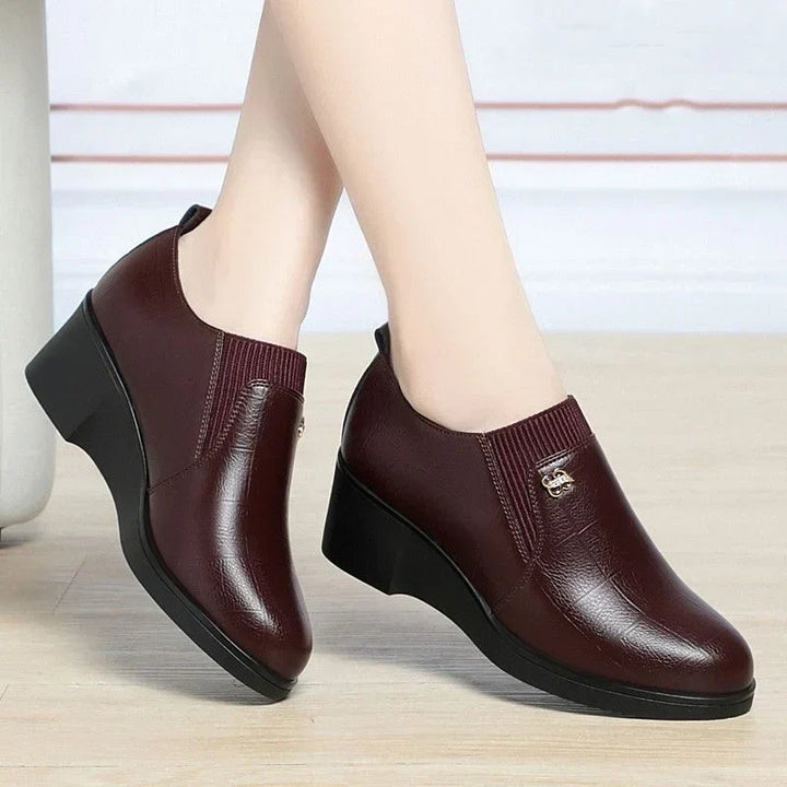 Emilelle - Fashionable Leather Wedge Shoes