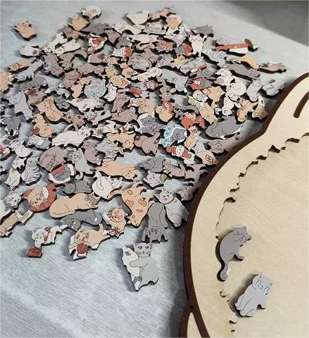 KittyCluster - 135-Piece Wooden Cat Shape Puzzle