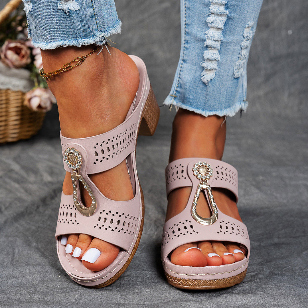 Nicoleta - Orthopedic Sandal With Zircon