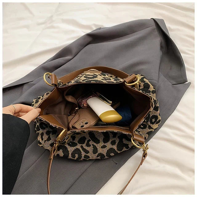 Leonora - Leopard Charm Tote