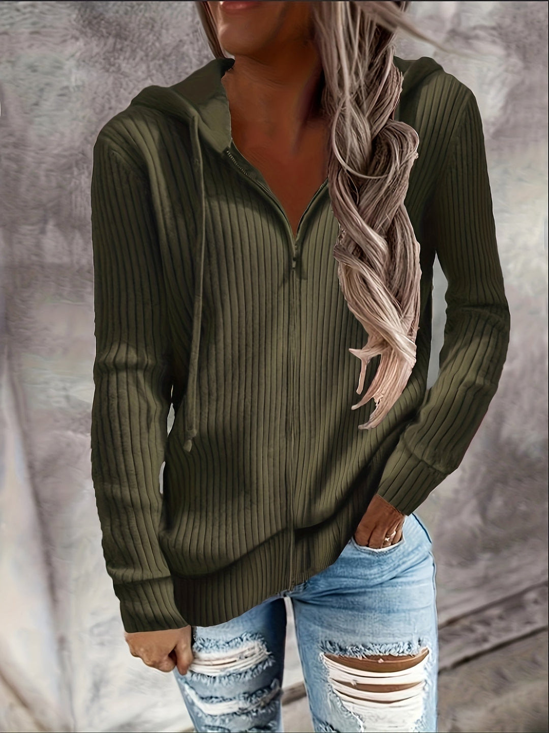 Nysa - Casual Long Sleeve Hoodie