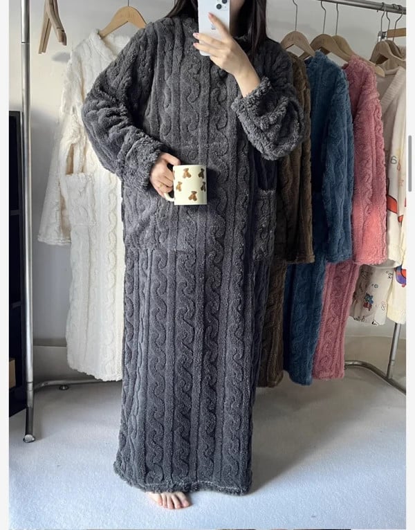Vreni - Winter Coral Velvet Home Clothes