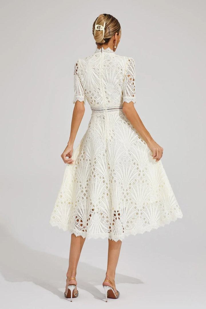 Vorelle - Casual Flower Embroidery Short Sleeve Dress