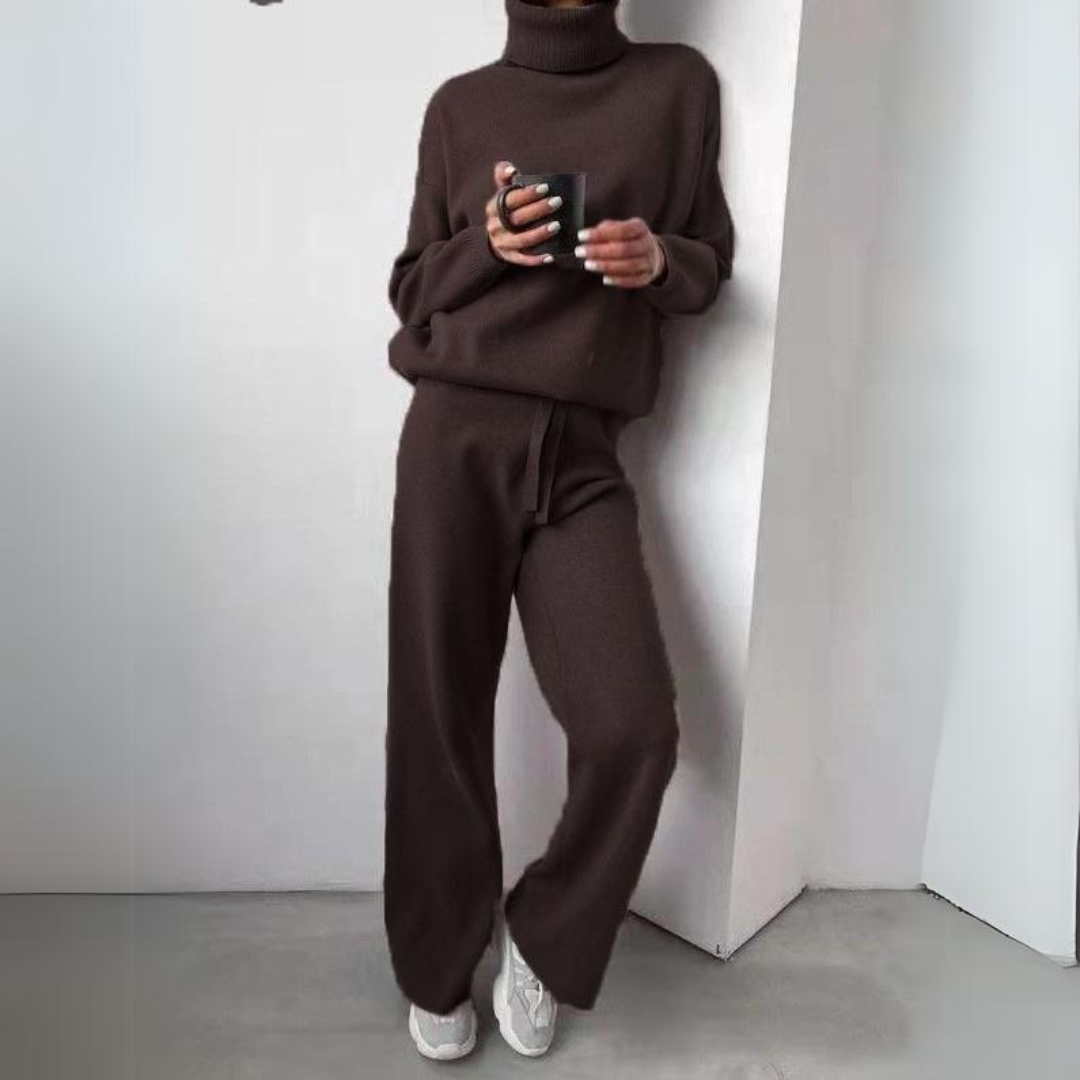 Brugman - Stylish Two Piece Set With Turtleneck