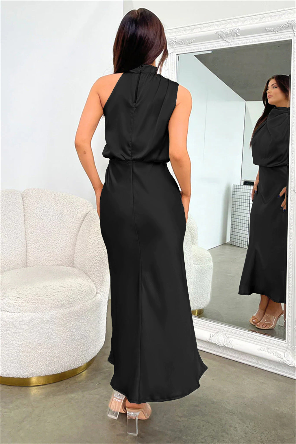 Lydia - Long Dress With Halter Neck