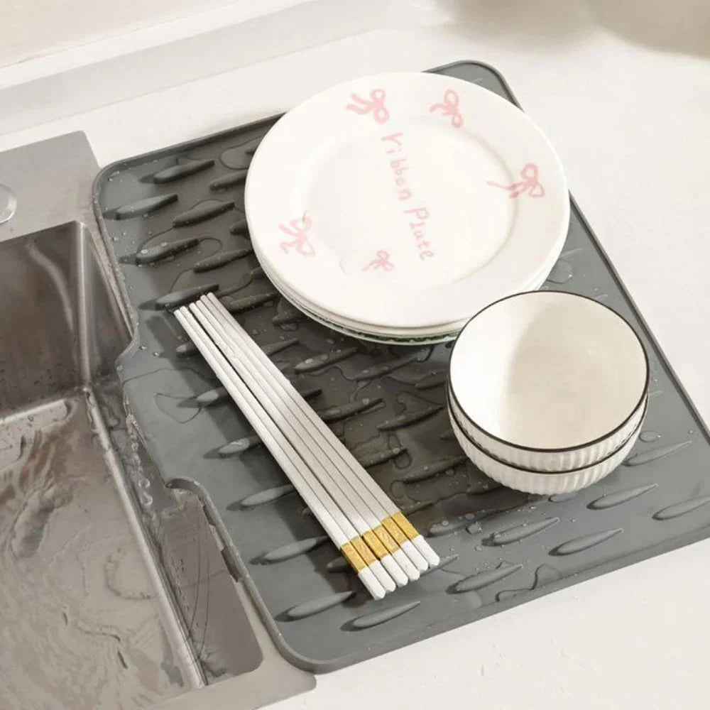 SilvaMat - Water Repellent Silicone Drain Mat