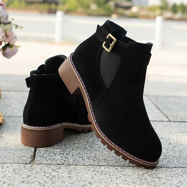 Milea - Ankle Boots With Decorative Buckle