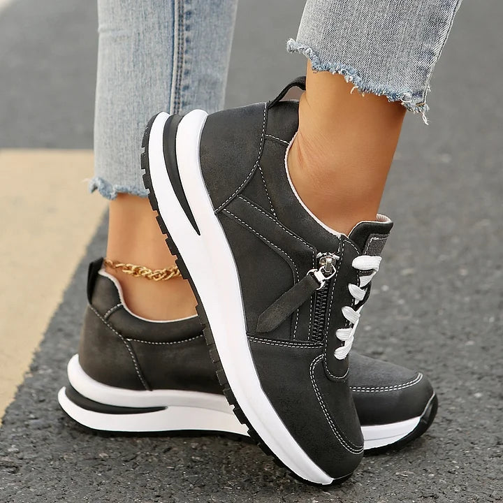 Maila - Comfortable Sneaker With Side Zipper