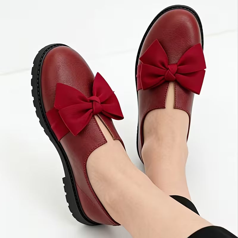Gwenis - Elegant Bow Accent Round Toe Chunky Sole Loafers