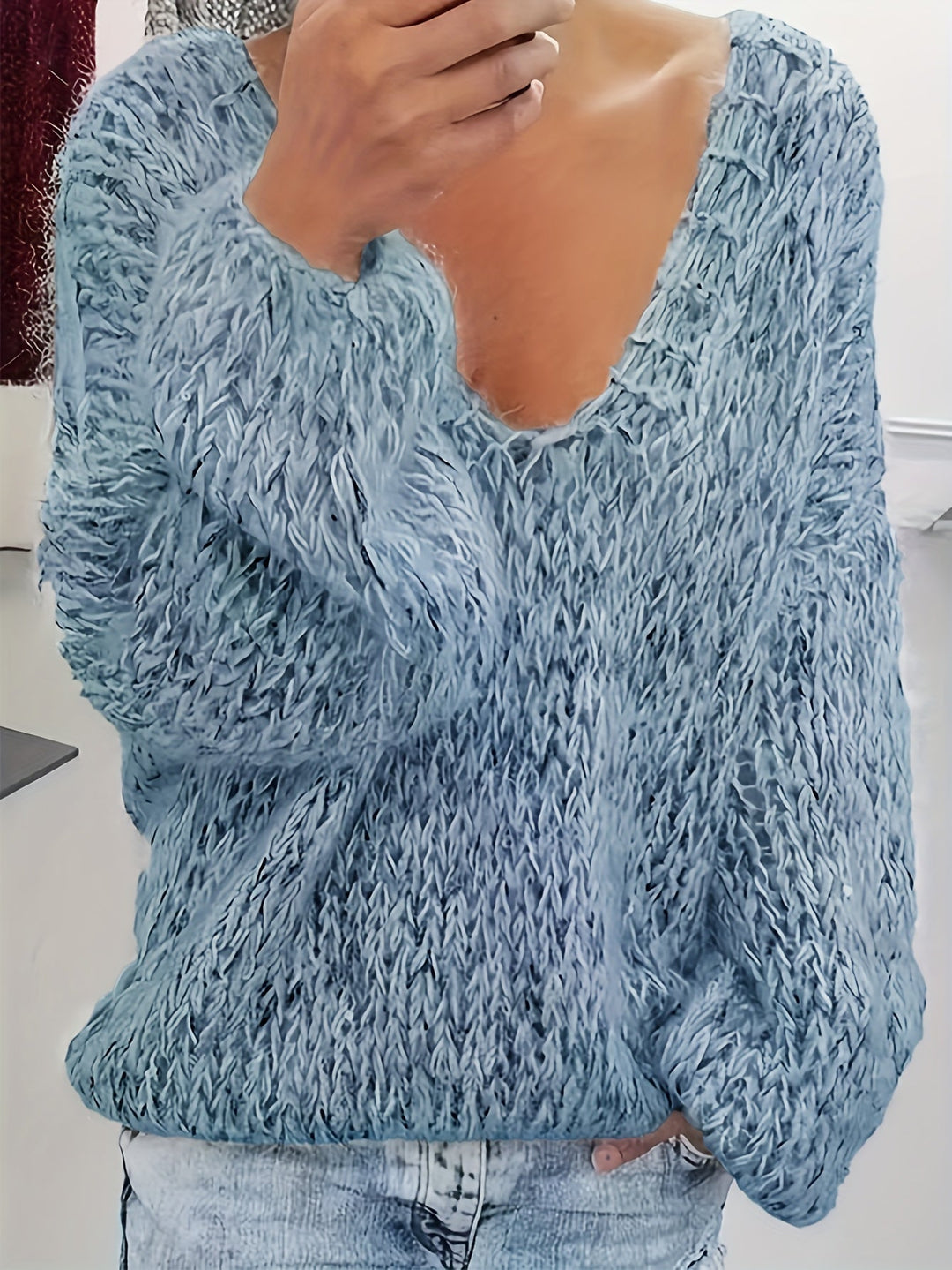 Vriona - Knitted Long Sleeve Sweater With V-Neck