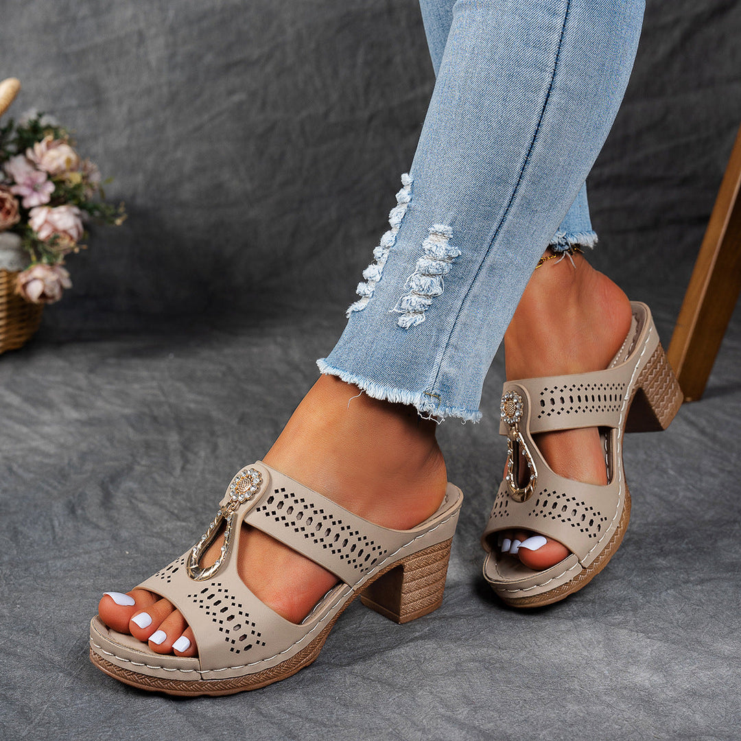 Nicoleta - Orthopedic Sandal With Zircon