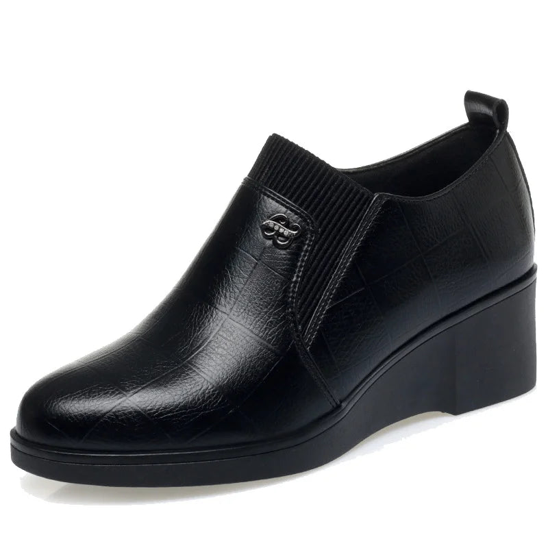 Emilelle - Fashionable Leather Wedge Shoes