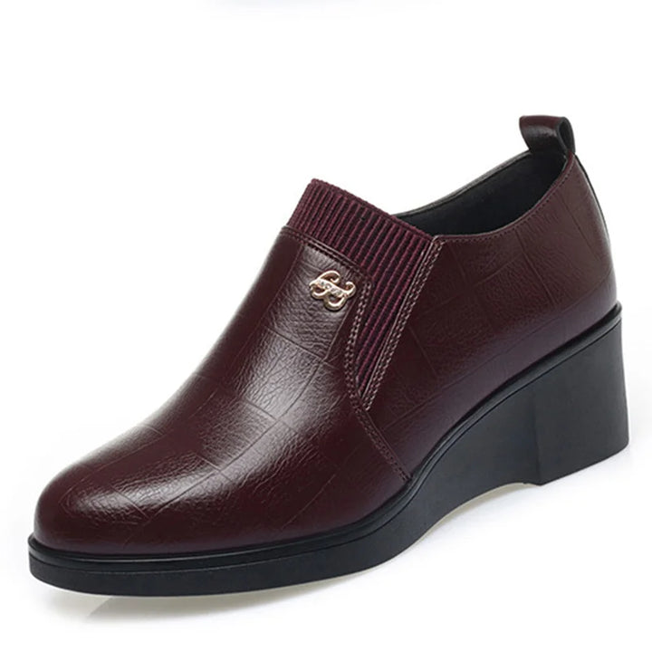 Emilelle - Fashionable Leather Wedge Shoes