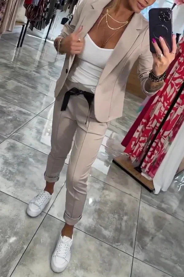 Jocelyne - Elegant Blazer And Trousers Set