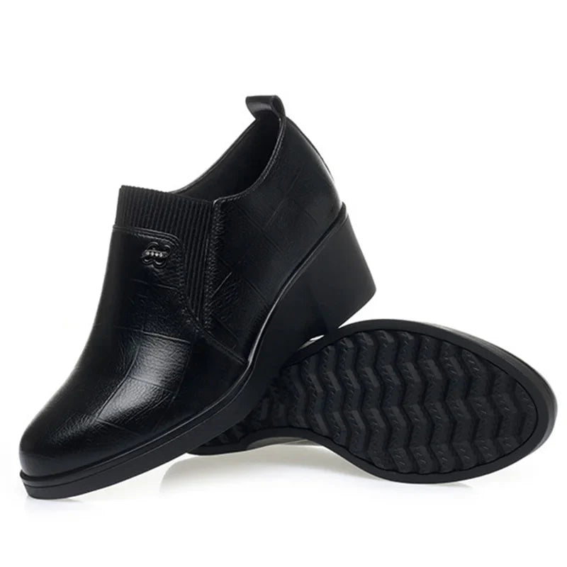 Switolina - Fashionable Leather Wedge Shoes