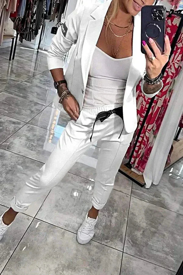 Jocelyne - Elegant Blazer And Trousers Set