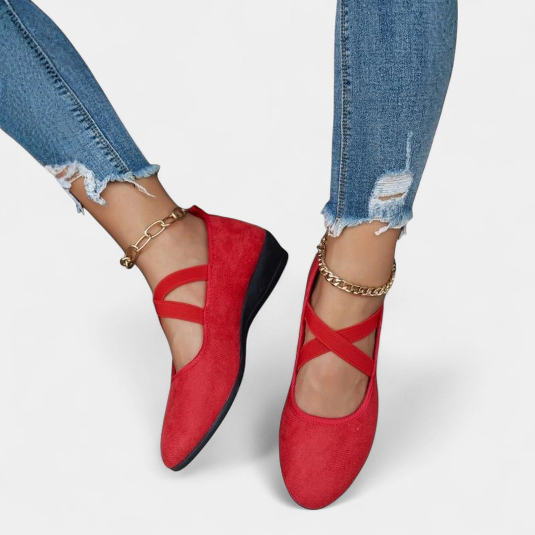 Eniola - Comfortable Sneakers With Strap