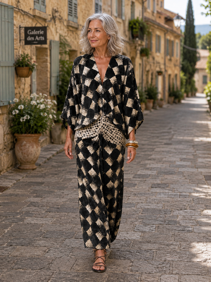 Meeria - Relaxed V Neck Printed Maxi Dress