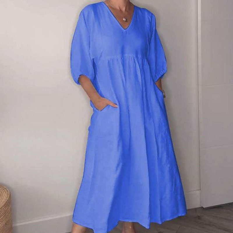Shantel - Casual V-neck Dress