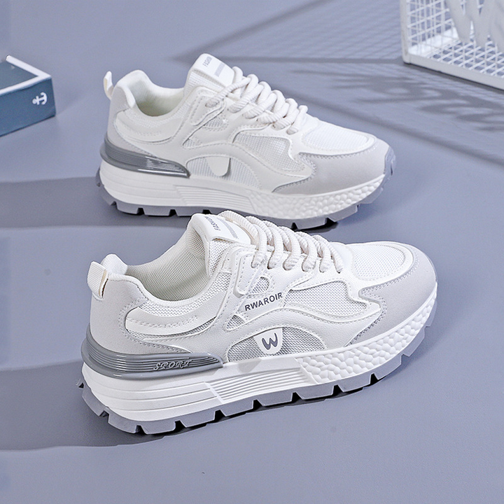 Klarisse - Lightweight Lace-Up Sneaker
